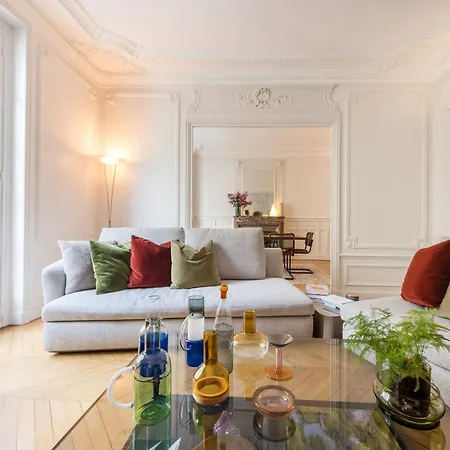 Apartment Four Saint Germain - Elegant & Spacious 3 Bdr In The Heart Of Saint Germain *