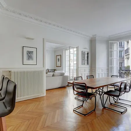 Apartment Four Saint Germain - Elegant & Spacious 3 Bdr In The Heart Of Saint Germain
