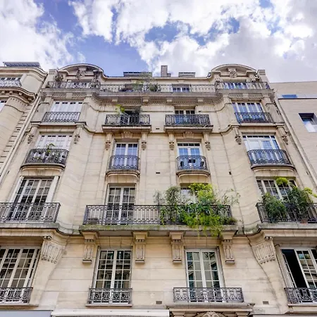 Apartment Four Saint Germain - Elegant & Spacious 3 Bdr In The Heart Of Saint Germain